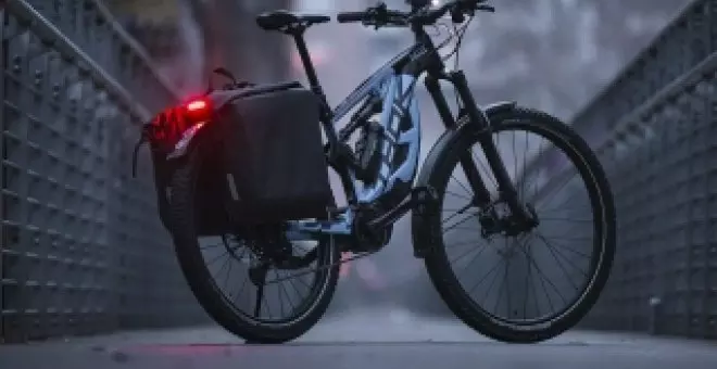 La radical metamorfosis de la nueva bicicleta eléctrica de Thok: de 'pura y dura' mountain bike a urbanita