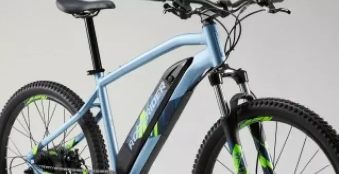 Esta bicicleta eléctrica de montaña de Decathlon es el mayor chollo que se puede comprar ahora mismo