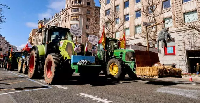 Una marcha "lenta y pacífica" de tractores y agricultores recorrerá Santander este martes
