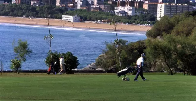 Cerrados los parques de Santander ante la alerta amarilla por vientos