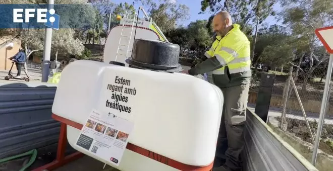 La emergencia por sequía altera el trabajo esencial de los jardineros municipales