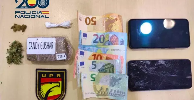 Detenido cuando llevaba en su coche hachís, marihuana y cocaína por valor de 700 euros