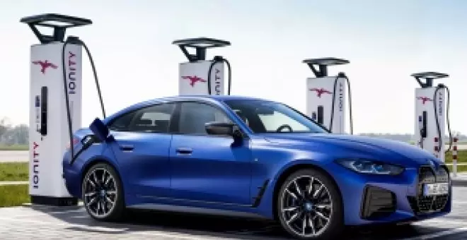 BMW empieza a rendirse a la guerra de precios con sus coches eléctricos, pese a su negativa inicial