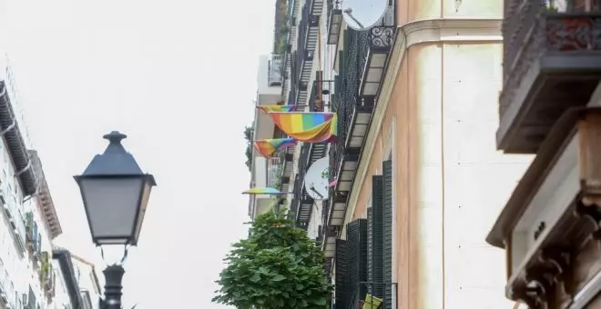 Detenidas cinco personas por una agresión homófoba a una pareja en la Feria de Abril de Sevilla