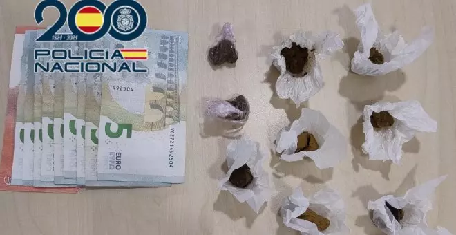 Detienen en una céntrica calle de Santander a un joven que llevaba 30 gramos de hachís