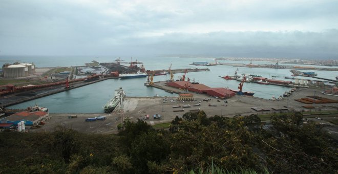 El director de la Autoridad Portuaria de Gijón y dos altos cargos de EBHI, investigados por la desaparición de 160.000 toneladas de carbón