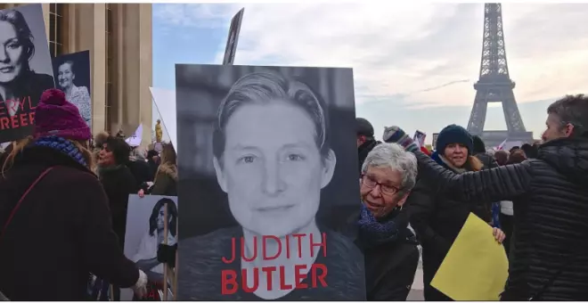 Dominio Público - Solo paradojas que ofrecer; larga vida a Judith Butler