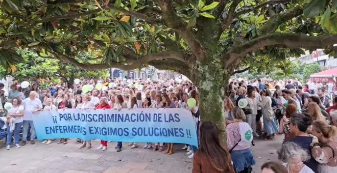 Más de un millar de personas exigen a Pascual soluciones 'Por la discriminación de las enfermeras'