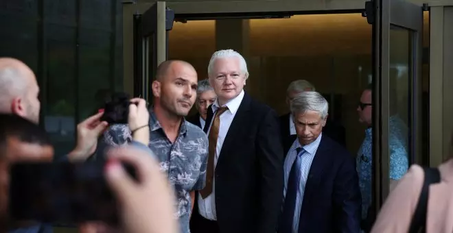 Julian Assange llega a Australia como un "hombre libre"