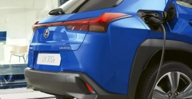Toyota acaba de copiar una de las estrategias de Tesla, y mueve una ficha más en la movilidad eléctrica