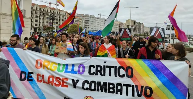Cientos de personas recorren las calles de Santander para reivindicar "educación, resistencia y paz"