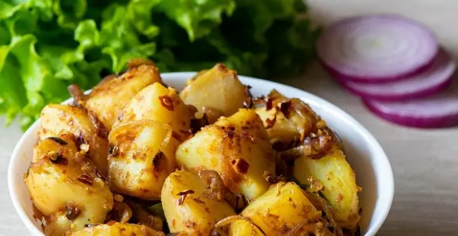 Pato confinado - Receta de patatas al curry