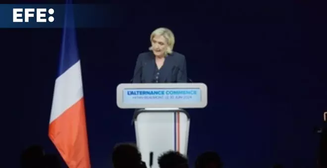 Marine Le Pen pide "la mayoría absoluta" en la segunda vuelta del 7 de julio