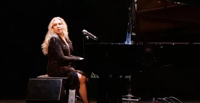 Eliane Elias juega sobre seguro en el Campoamor