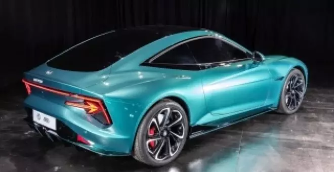 MG sorprende con un Cyber GTS eléctrico de techo coupé y cuatro plazas que llegará al mercado en 2025