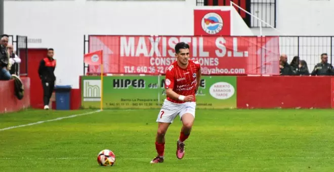 Diego Marta, quinta temporada en el CD Laredo