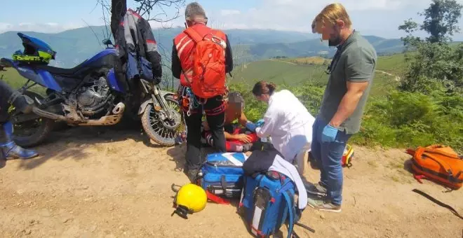 Rescatado un motorista herido en una pista de Rionansa