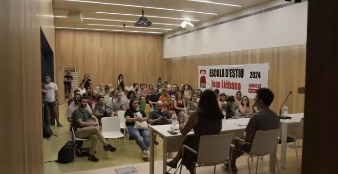 El Sindicat de Llogateres i la CGT celebren la primera escola d'estiu del sindicalisme social