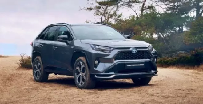 El Toyota RAV4 con su motor de más bajo consumo cae de precio: ahora es casi 3.000 euros más barato