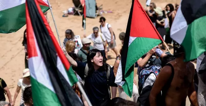 La solidaridad con Gaza toma la playa de San Lorenzo
