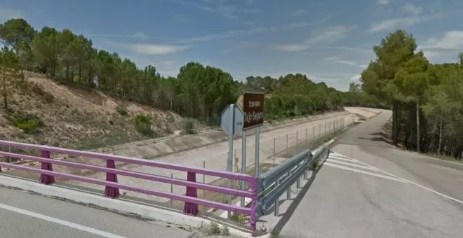 Aparece un cadáver flotando en el canal del trasvase a su paso por la localidad conquense de Casas de Benítez