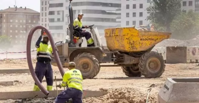 El empleo marca un récord con 21,7 millones personas trabajando