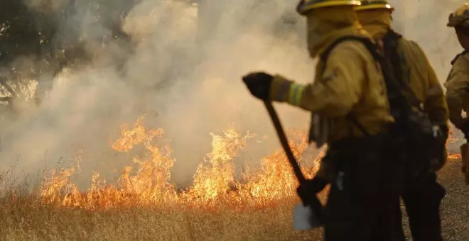 El peor incendio de California avanza sin control mientras las temperaturas siguen aumentando