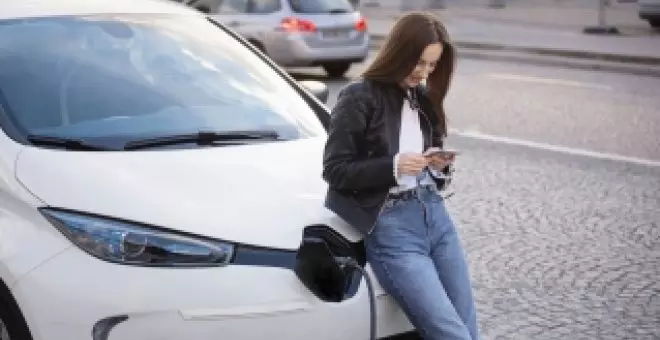 Por mucha prisa que tengas ni se te ocurra hacer esto a la hora de cargar tu coche eléctrico