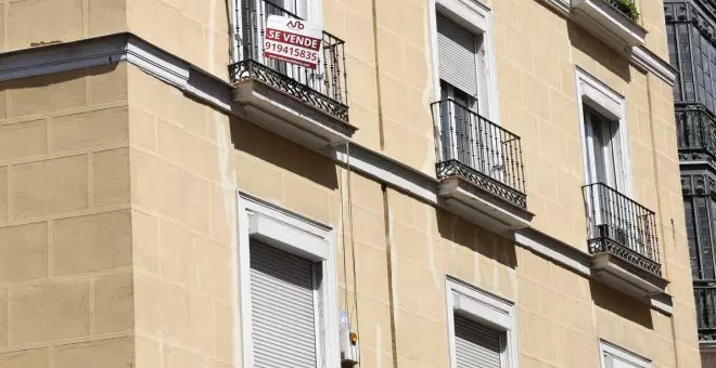 La compraventa de vivienda cae un 4,6% hasta junio por los altos precios y la escasa oferta