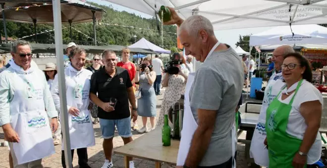 Degustaciones y un mercado artesanal protagonizaron una nueva edición de la Fiesta de la Sidra