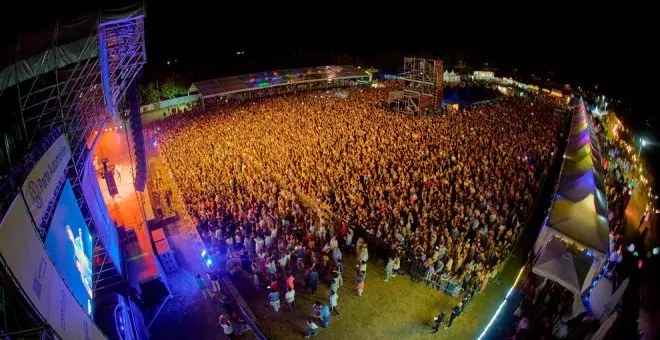 Facua denuncia al festival Remember Campa de Santander por impedir entrar con comida y bebida