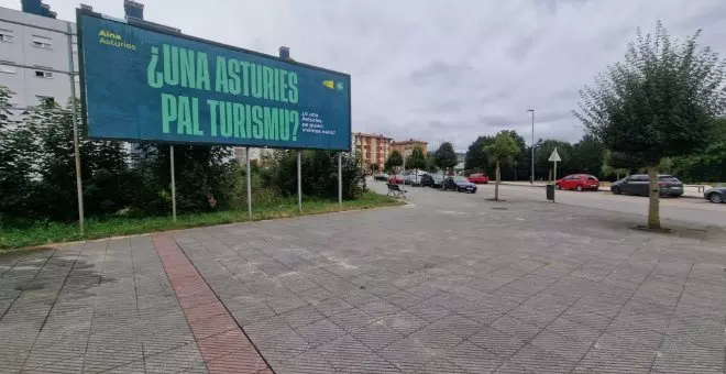 Retiran la valla publicitaria de Aína tras presiones del Ayuntamiento de Villaviciosa