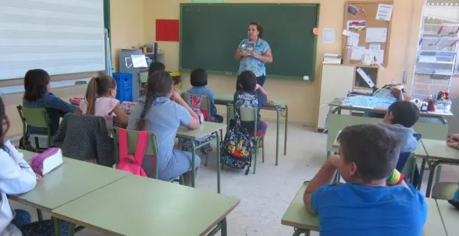 Denuncian que el inicio del curso escolar "será el mismo caos que el año pasado y las contrataciones volverán a ser en precario"