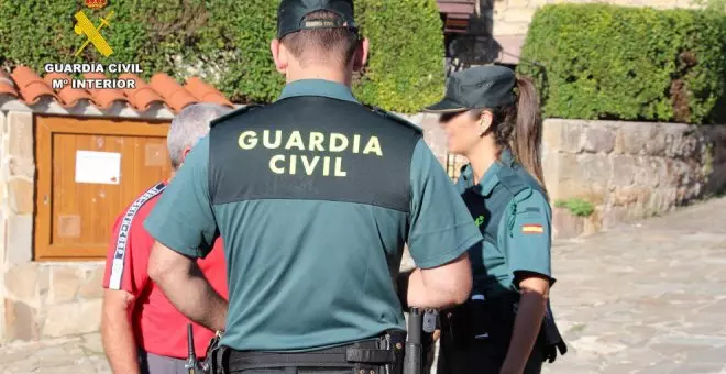 Detenidos dos hombres por robar de un tirón el bolso a una mujer de 81 años en Reinosa