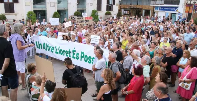 Mig miler de veïns de Lloret de Mar es mobilitzen contra els actes incívics i el turisme "de borratxera"