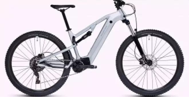 Esta bicicleta eléctrica de Decathlon tiene 500 Wh de batería, doble suspensión y está rebajada 500 euros