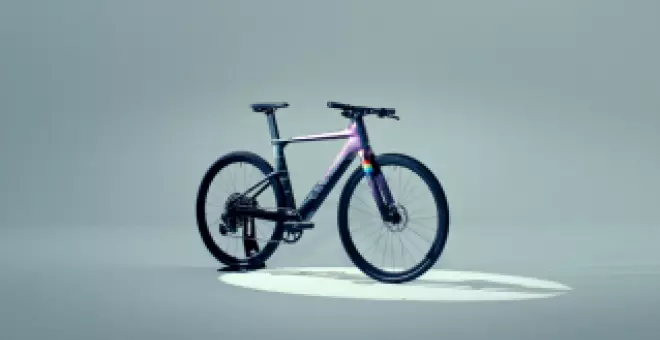 Esta bicicleta eléctrica urbana posee un diseño con los colores de los Juegos Olímpicos