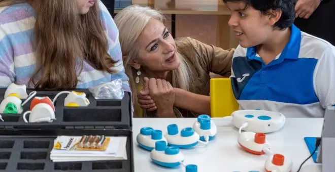 Los colegios acogen este curso a más de 7.000 estudiantes ciegos o con alguna discapacidad visual