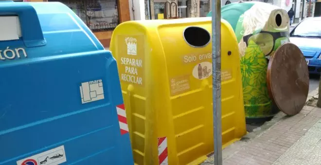 La plaza Baldomero Iglesias acoge la Feria ECOVIDRIO del reciclaje