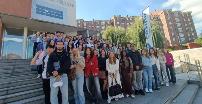 Un centenar de alumnos internacionales de 35 países se ha incorporado esta mañana CESINE