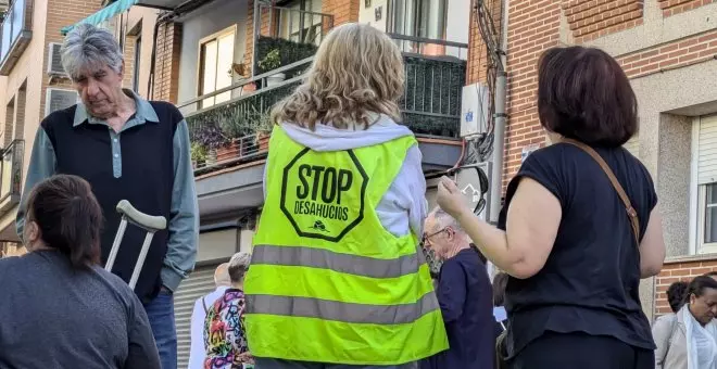 Desahucian a una mujer de 79 años y su hija en Getafe: "No están cumpliendo la ley"