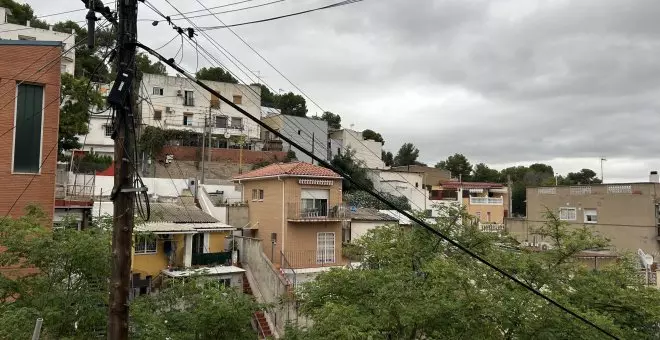 La lluita de Torre Baró per millorar infraestructures i serveis públics continua mig segle després del segrest del bus 47