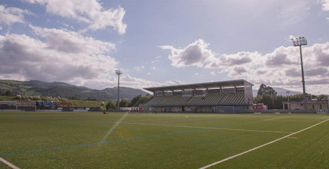 Padres y jugadores juveniles se enzarzan en una pelea tras el partido entre Gimnástica y Covadonga