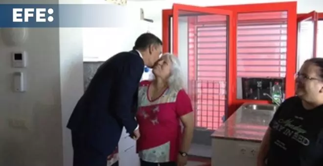 Pedro Sánchez visita una promoción de vivienda de alquiler social de Barcelona