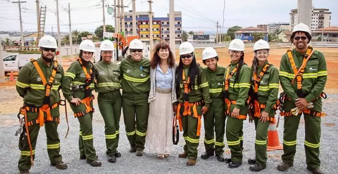 La ministra de Igualdad visita la Escuela de Electricistas de Iberdrola en Brasil