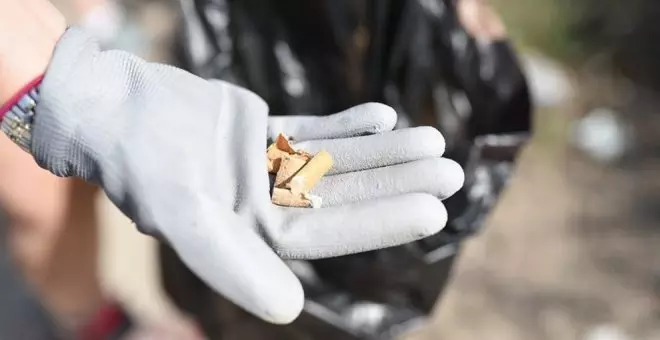 Colillas, piezas de madera y botellas, la 'basuraleza' con mayor presencia en Cantabria