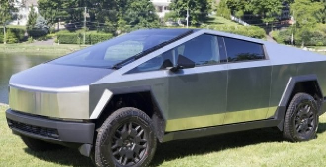 Esta Tesla Cybertruck ha logrado colarse en Europa por la puerta de atrás como vehículo homologado