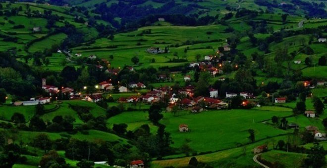 El municipio ya tiene señalizada la ruta del hayedo de Esles y las cascadas de Gamoneo