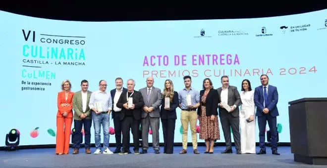 El chef Ferran Adrià pide más becas  los estudiantes de cocina tras recibir en Cuenca el Premio Extraordinario 'Culinaria'