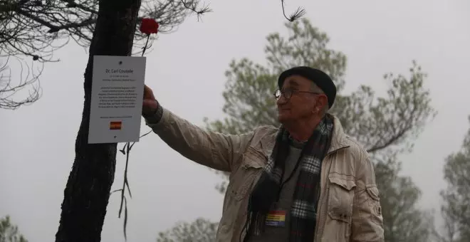 Un centenar de plaques en honor dels brigadistes internacionals al Bosc de la Memòria de la Fatarella